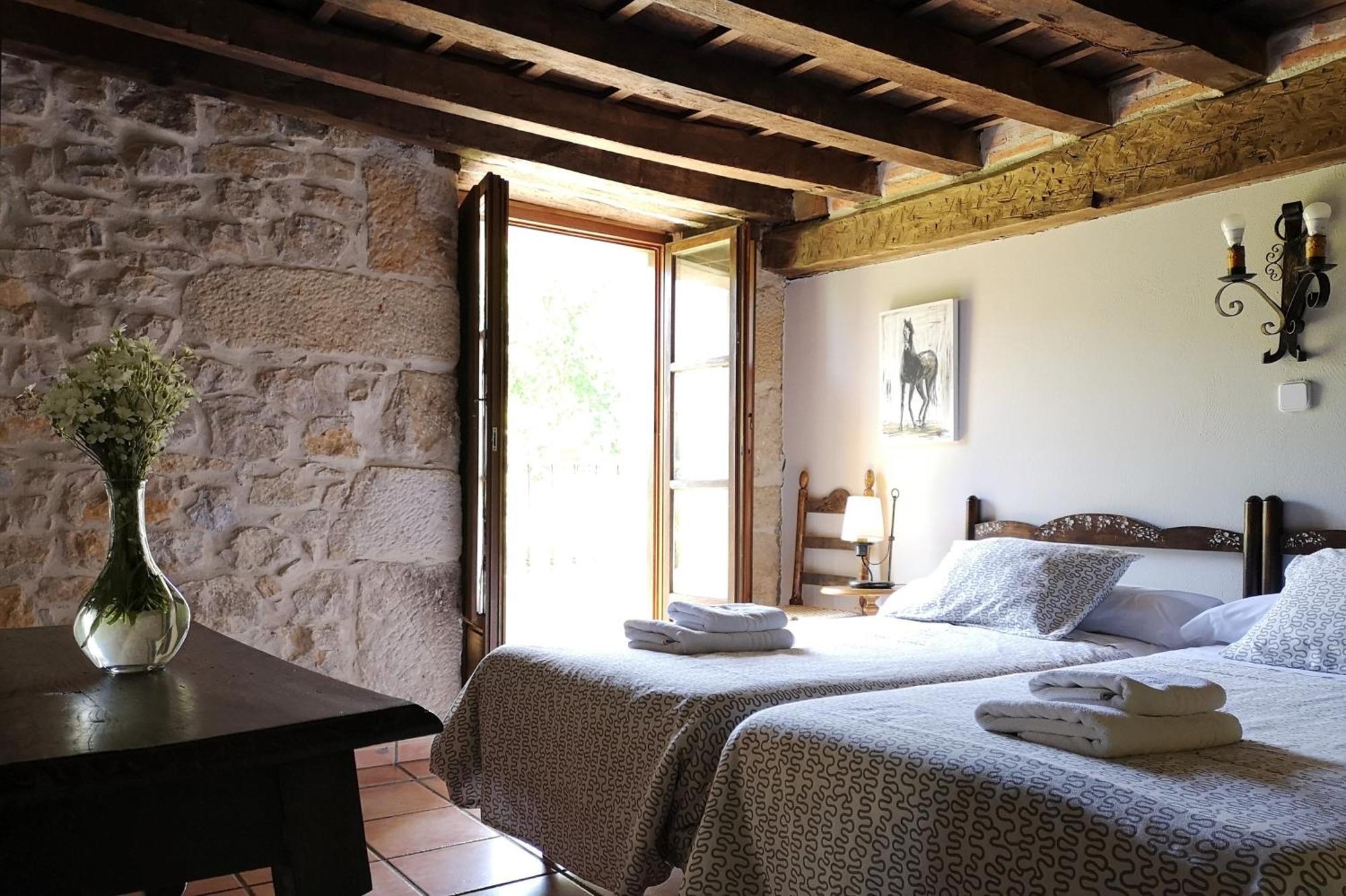 Casa Rural La Toba I Y II Bezana Εξωτερικό φωτογραφία