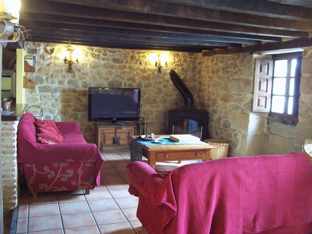 Casa Rural La Toba I Y II Bezana Δωμάτιο φωτογραφία